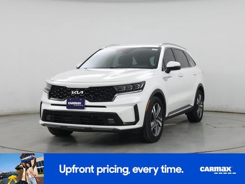 White 2022 Kia Sorento Plug-In Hybrid SX
