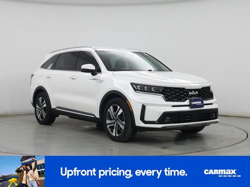 White 2022 Kia Sorento Plug-In Hybrid SX