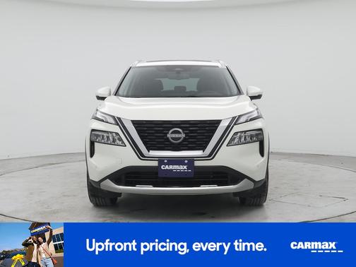 White 2023 Nissan Rogue Platinum