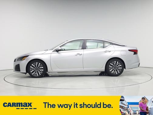 2023 Nissan Altima SV