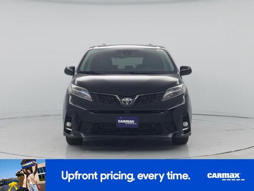 Black 2019 Toyota Sienna SE