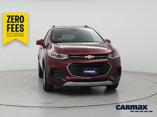 Red 2022 Chevrolet Trax LT