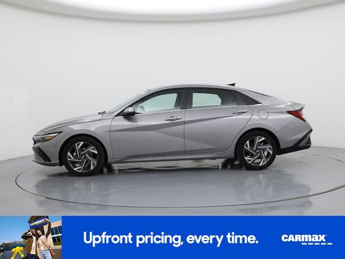 Silver 2025 Hyundai ELANTRA SEL Convenience