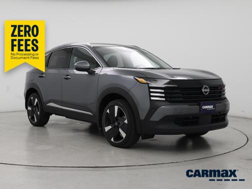 Gray 2025 Nissan Kicks SR