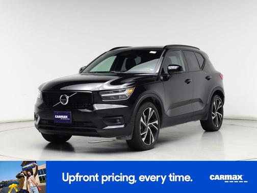 2022 Volvo XC40 T5 R-Design
