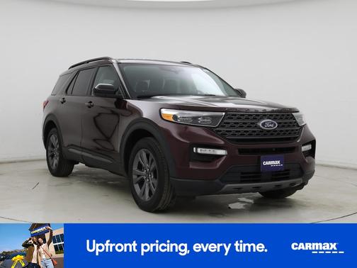 Burgundy 2022 Ford Explorer XLT