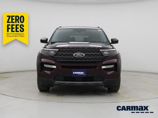 Burgundy 2022 Ford Explorer XLT