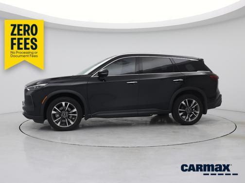 Black 2023 INFINITI QX60 Luxe