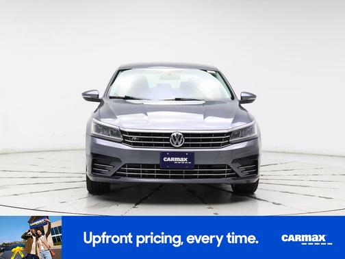 2016 Volkswagen Passat R-Line