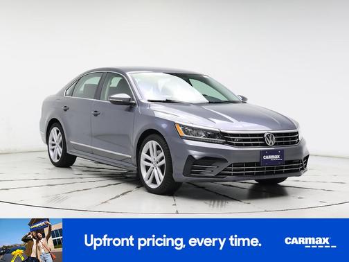 2016 Volkswagen Passat R-Line