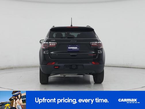 Black 2022 Jeep Compass Trailhawk