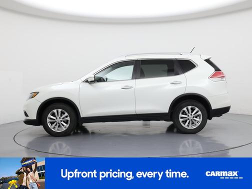 White 2015 Nissan Rogue SV