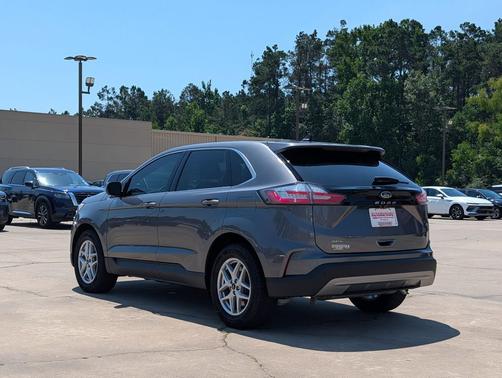 Carbonized Gray Metallic 2023 Ford Edge SEL