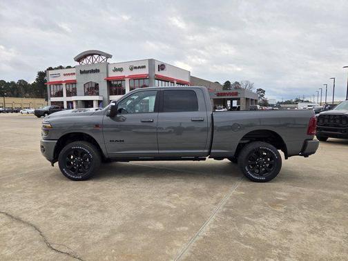 2026 RAM 2500 Laramie Crew Cab 4x4 6'4' Box