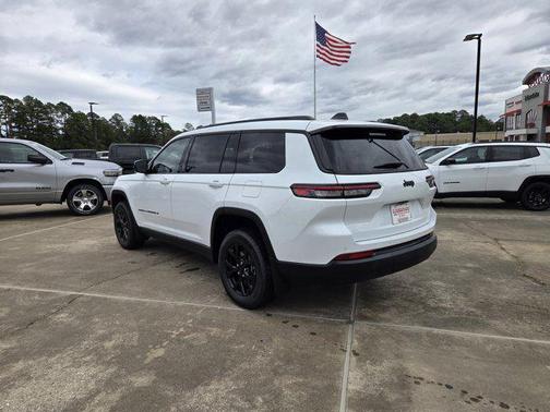 2025 Jeep Grand Cherokee L Altitude
