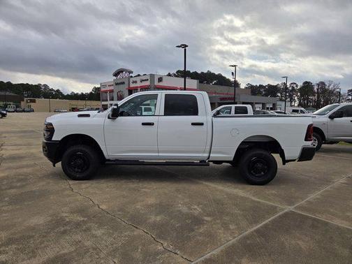 2026 RAM 2500 Tradesman Crew Cab 4x4 6'4' Box