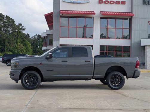 Ceramic Gray Clearcoat 2026 RAM 2500 Laramie Crew Cab 4x4 6'4' Box