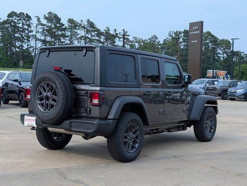 Granite Crystal Metallic Clearcoat 2026 Jeep Wrangler Sport