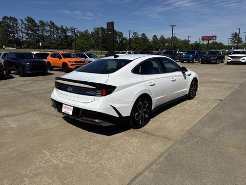 2025 Hyundai SONATA SEL