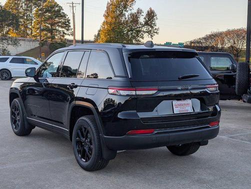 2025 Jeep Grand Cherokee Altitude