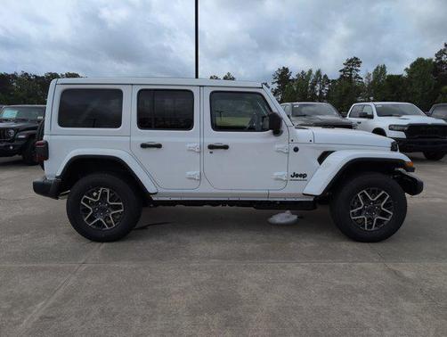 PW7 Bright White Clear Coat 2026 Jeep Wrangler 4-Door Sahara 4x4