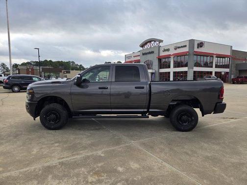 2026 RAM 2500 Tradesman Crew Cab 4x4 6'4' Box