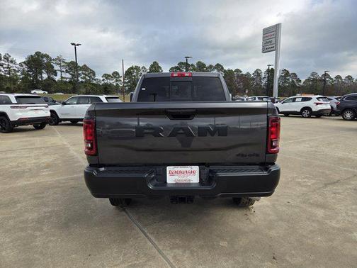 2026 RAM 2500 Tradesman Crew Cab 4x4 6'4' Box