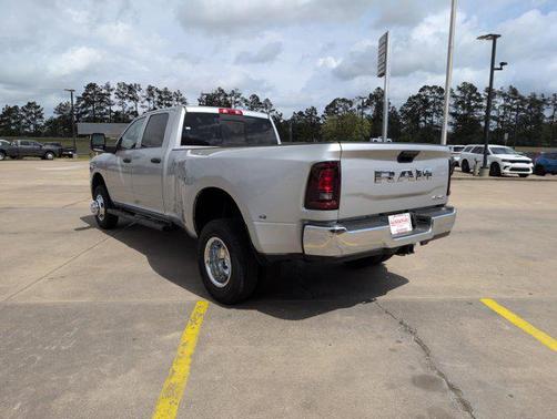 Silver Zynith 2026 RAM 3500 Tradesman Crew Cab 4x4 8' Box