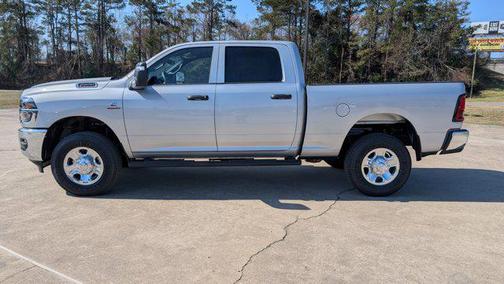 2026 RAM 2500 Tradesman Crew Cab 4x4 6'4' Box
