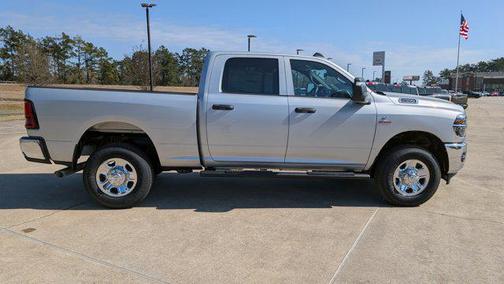 2026 RAM 2500 Tradesman Crew Cab 4x4 6'4' Box