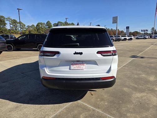 Bright White Clearcoat 2025 Jeep Grand Cherokee L Altitude