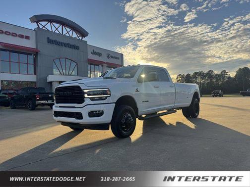 2024 RAM 3500 Laramie Crew Cab 4x4 8' Box