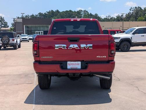 Molten Red Pearlcoat 2026 RAM 2500 Big Horn Crew Cab 4x4 6'4' Box