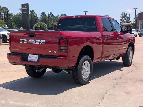 Molten Red Pearlcoat 2026 RAM 2500 Big Horn Crew Cab 4x4 6'4' Box