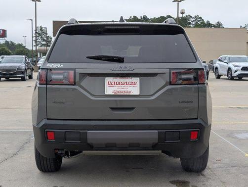 Sting-Gray Clearcoat 2026 Jeep Cherokee Laredo 4x4