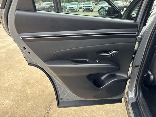 Hampton Gray 2024 Hyundai TUCSON SE