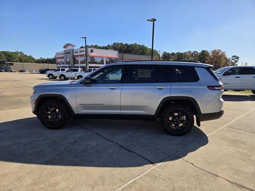 2025 Jeep Grand Cherokee L Altitude