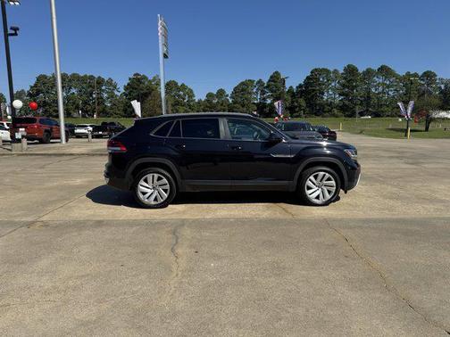 2021 Volkswagen Atlas Cross Sport 2.0T SE w/Technology