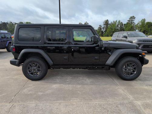Black Clearcoat 2026 Jeep Wrangler Sport