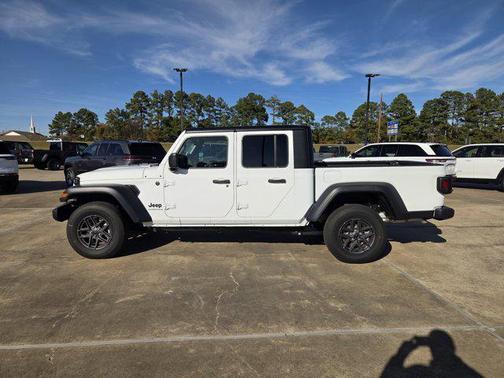 Bright White Clearcoat 2025 Jeep Gladiator Sport S