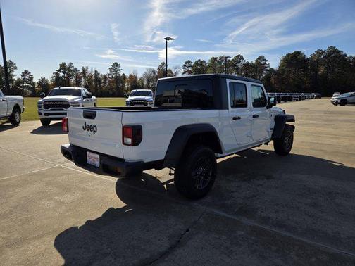 Bright White Clearcoat 2025 Jeep Gladiator Sport S