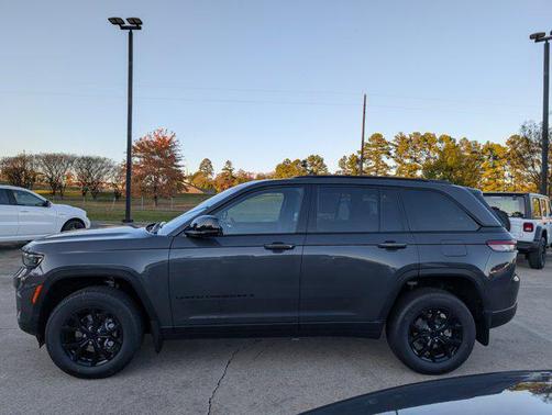 2025 Jeep Grand Cherokee Altitude