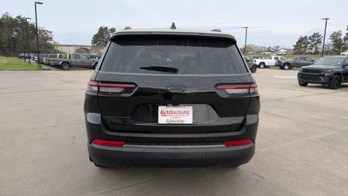 diamond black crystal pearlcoat 2026 Jeep Grand Cherokee L Limited