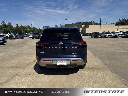 2024 Nissan Pathfinder Platinum FWD