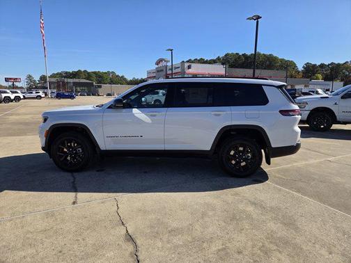 2025 Jeep Grand Cherokee L Altitude