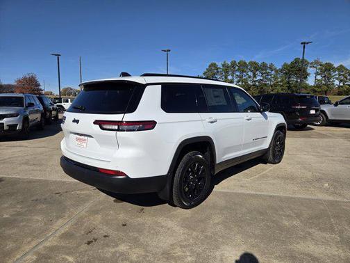 2025 Jeep Grand Cherokee L Altitude