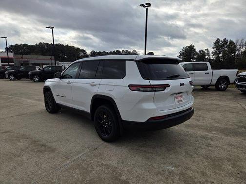 Bright White Clearcoat 2025 Jeep Grand Cherokee L Altitude