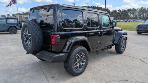2026 Jeep Wrangler 4-Door Sahara 4x4