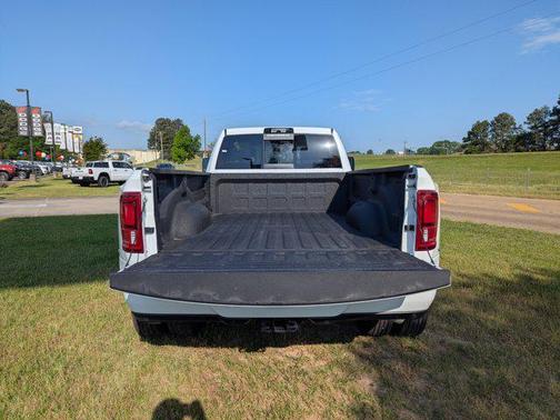 2025 RAM 3500 Laramie Crew Cab 4x4 8' Box