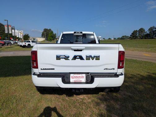 2025 RAM 3500 Laramie Crew Cab 4x4 8' Box
